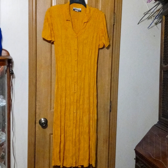 Marnie West Dresses & Skirts - ❤️Golden Orange long button up dress. Size 8.